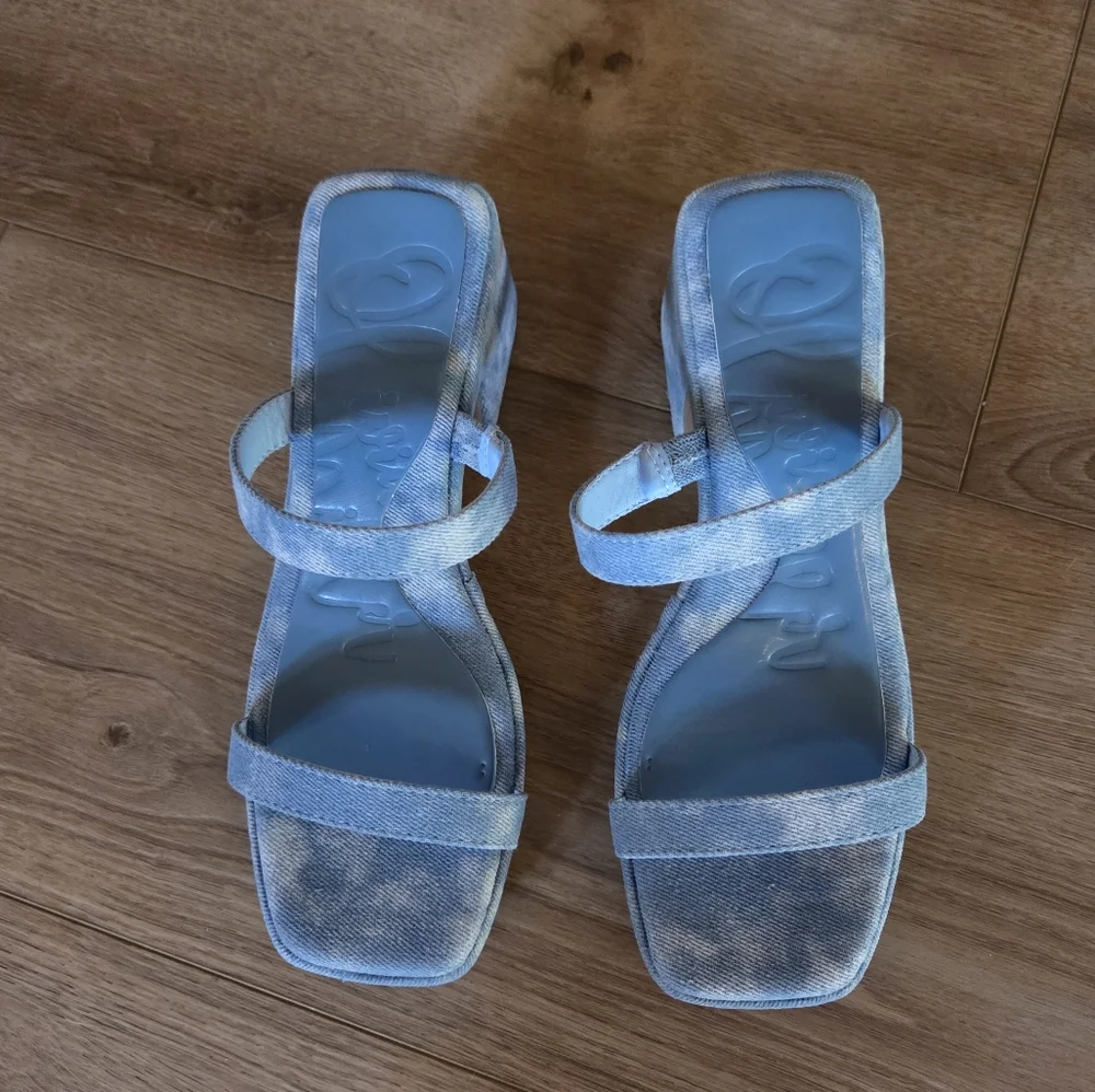 Olivia‎ Miller Blue Savage Platform Heel Sandals NWT